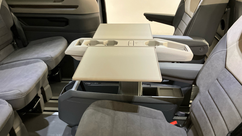 Volkswagen Multivan 2.0 TDI Style 5dr LWB DSG Diesel Estate